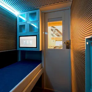 Hotel kapsułowy Resting Pods - Zzzleepandgo Wien Airport