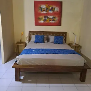  Konukevi Shalana Homestay- Formerly Teka Teki House Endonezya