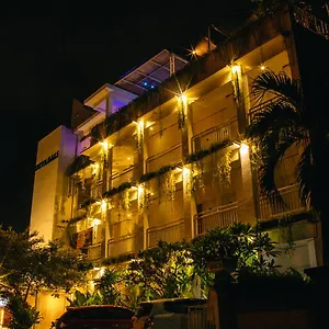 ** Apart Otel Deva Bali Endonezya